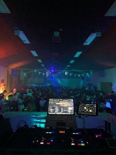 Abiparty der EGS Höchst in einer Halle in Mümlingcrumbach
