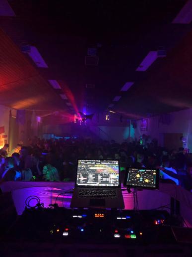 Abiparty der EGS Höchst in einer Halle in Mümlingcrumbach